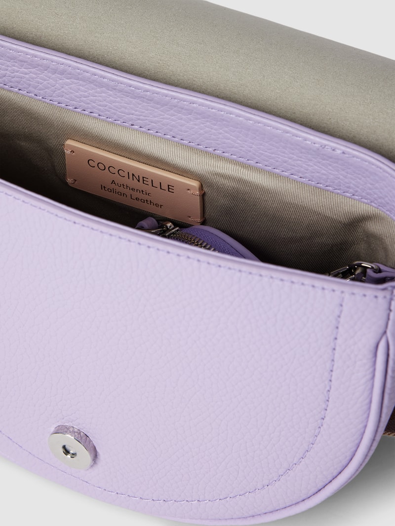 Saddle Bag mit Label-Detail Modell 'BLAIRE' in flieder