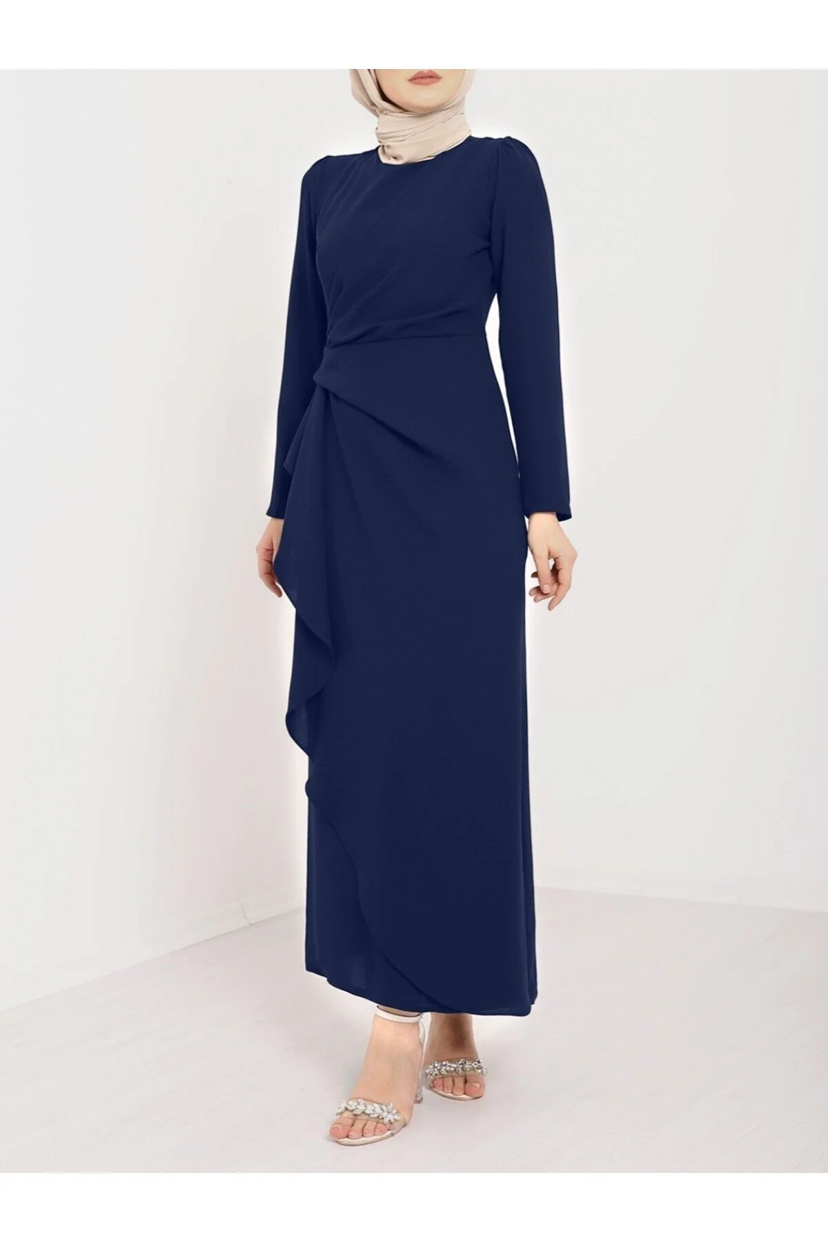 Modamorfo  Asymmetrisches Kreppkleid mit Aller-Front und Rock