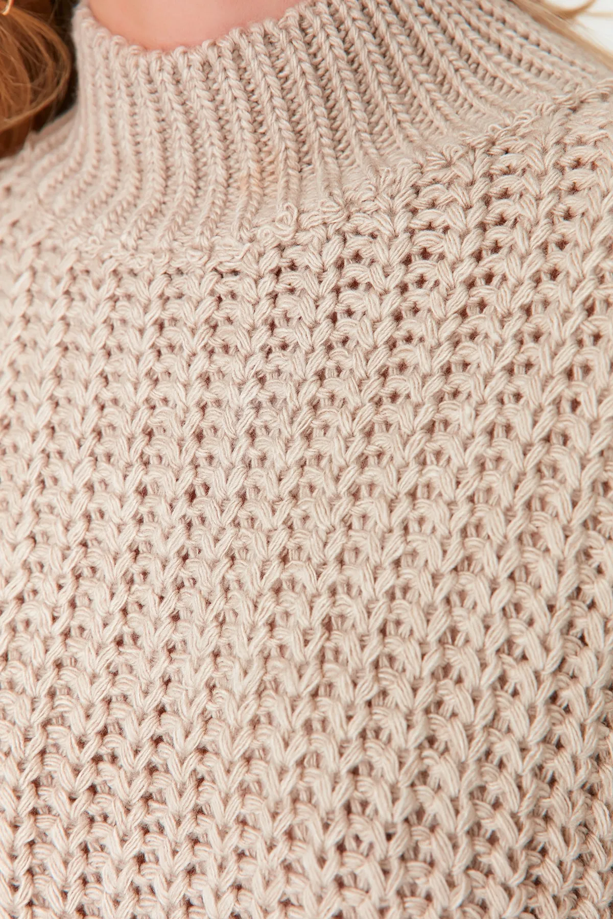 Trendyol Collection  Stone Wide Fit Weicher, strukturierter Basic-Strickpullover TWOAW23KZ01810