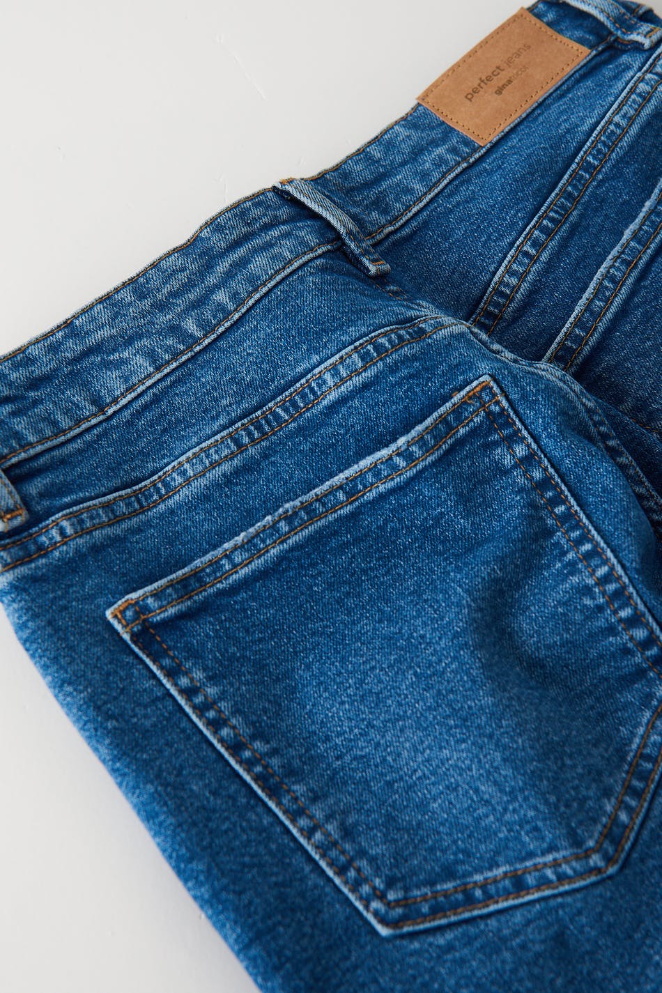 Straight stretch jeans