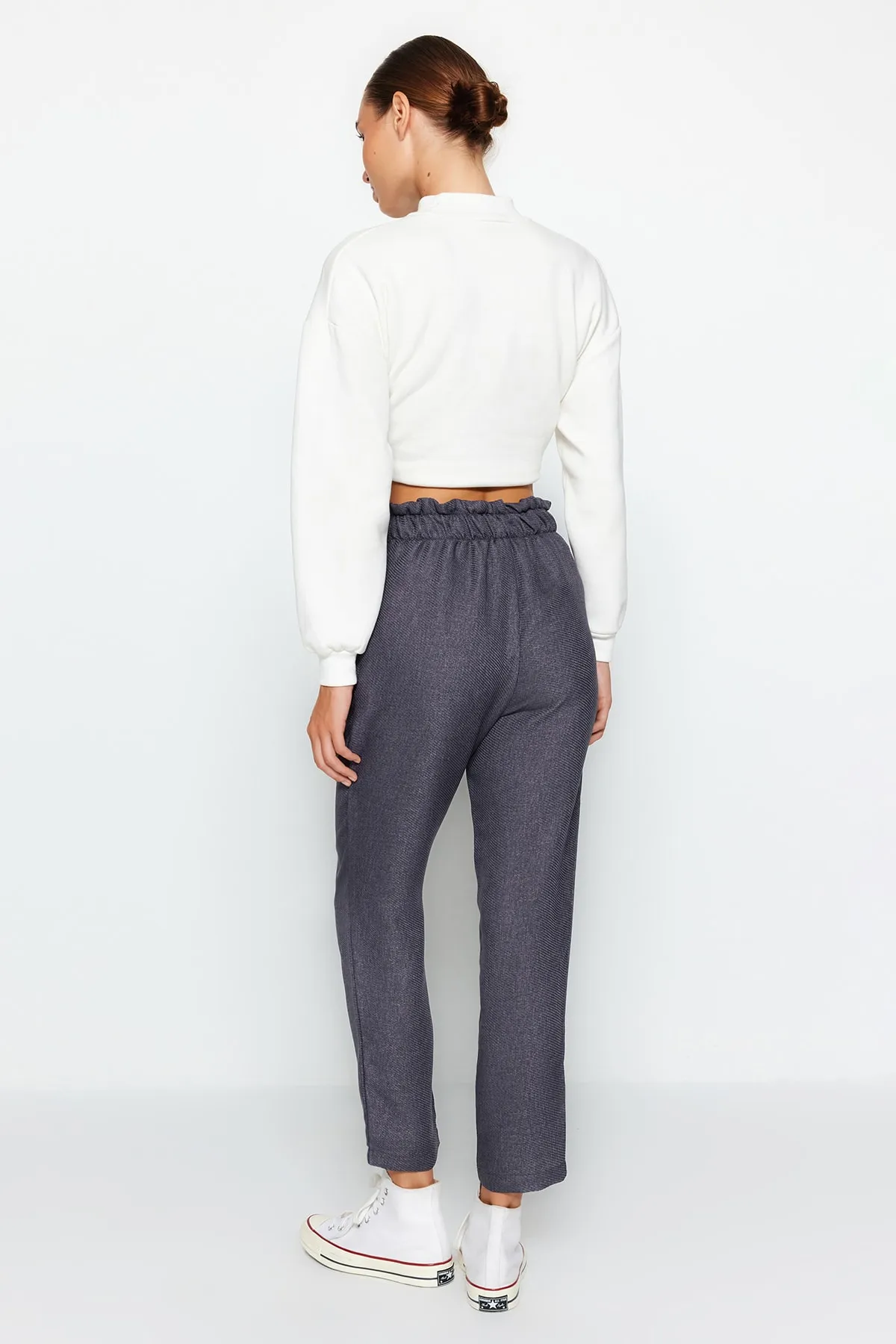 Trendyol Collection  Anthrazitfarbene, gewebte Zigarettenhose TWOAW21PL0316