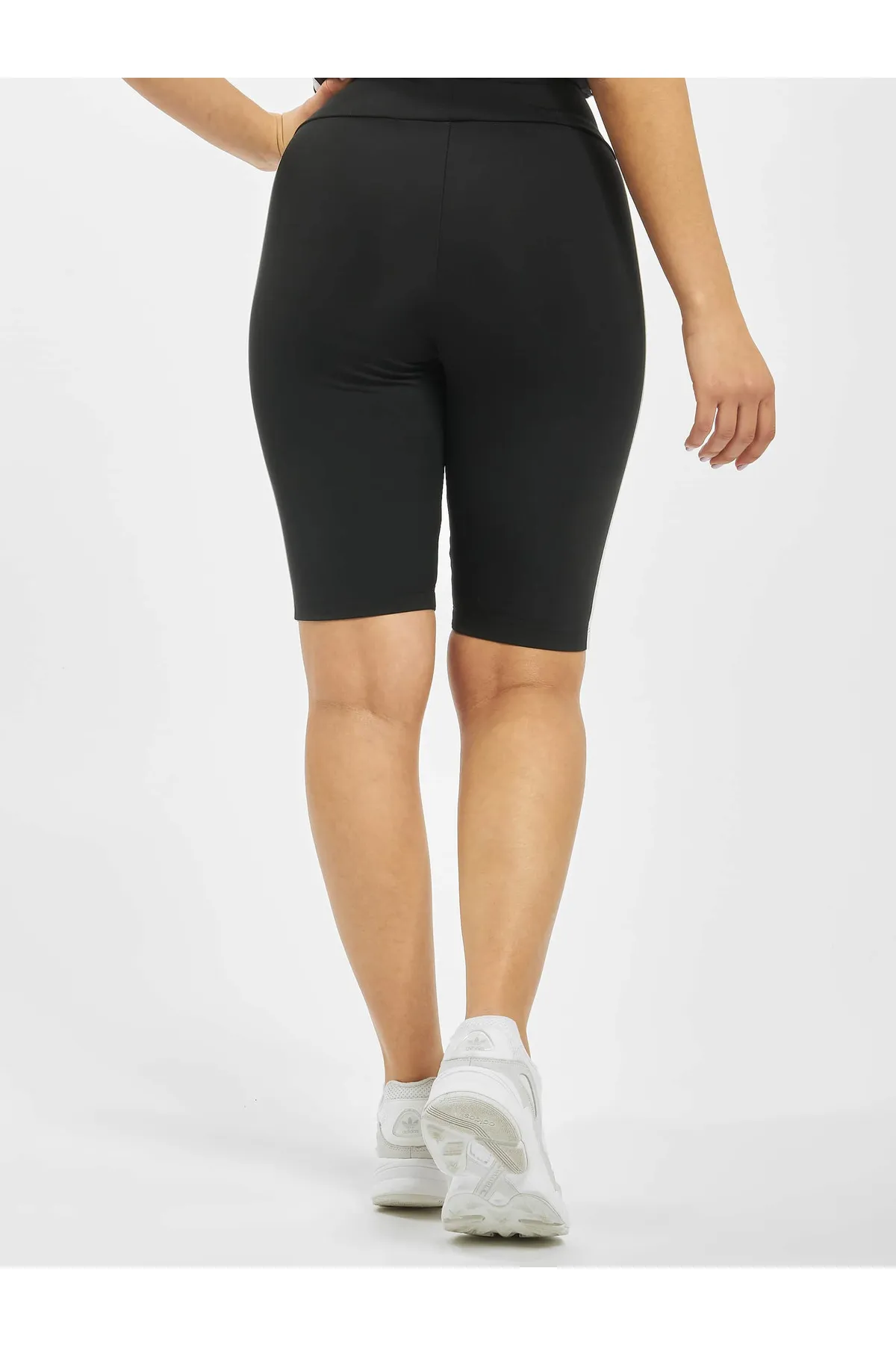 adidas  Damen adidas Kurze Leggings