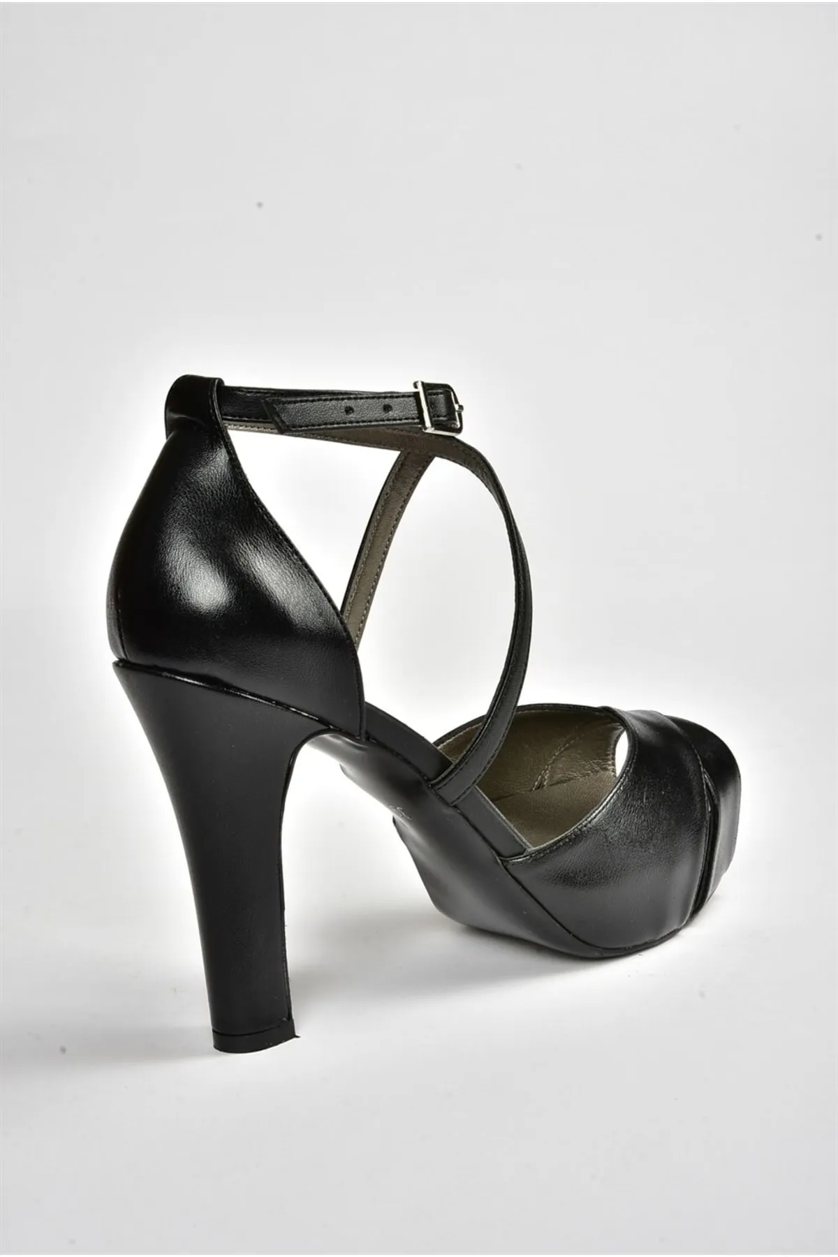 Fox Shoes  Schwarze Plateau-Damen-Abendschuhe mit dicken Absätzen M348010209