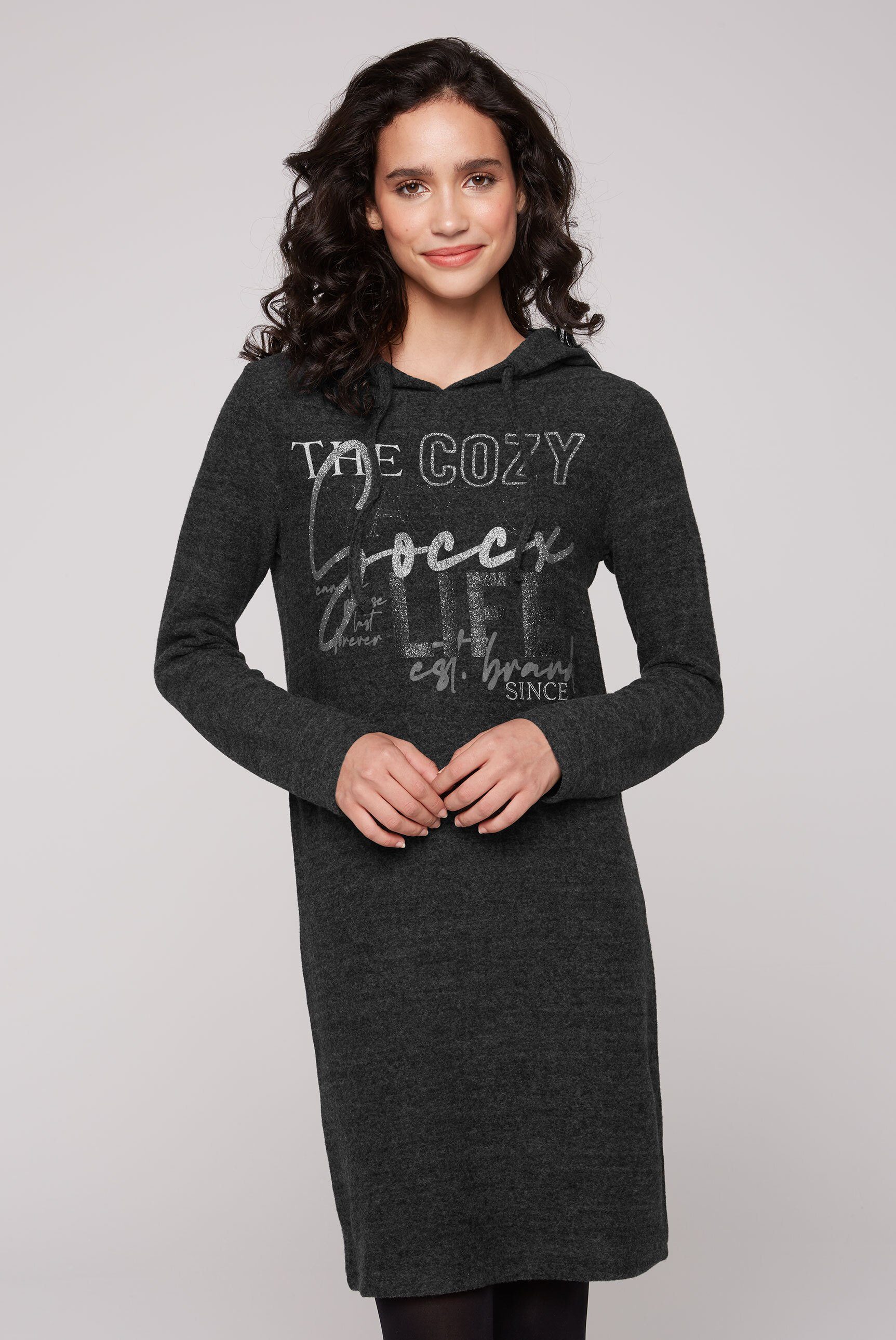 SOCCX Strickkleid aus Flauschstrick