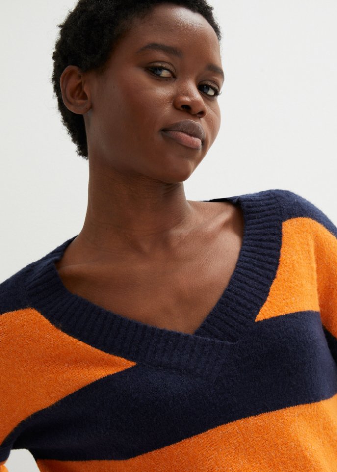 Gestreifter Pullover mit V-Ausschnitt