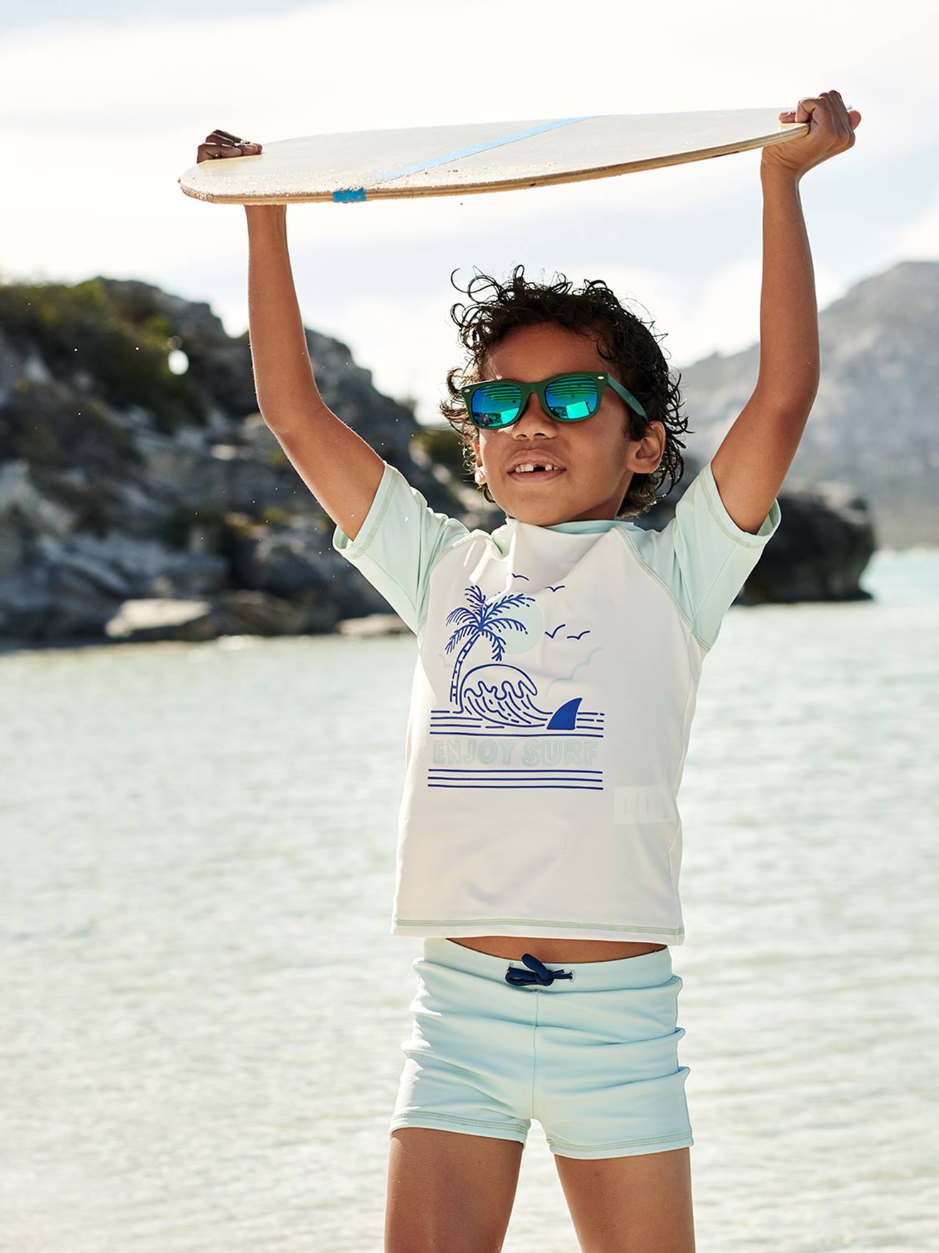 Ensemble de bain anti-UV garçon T-shirt + boxer vert d'eau