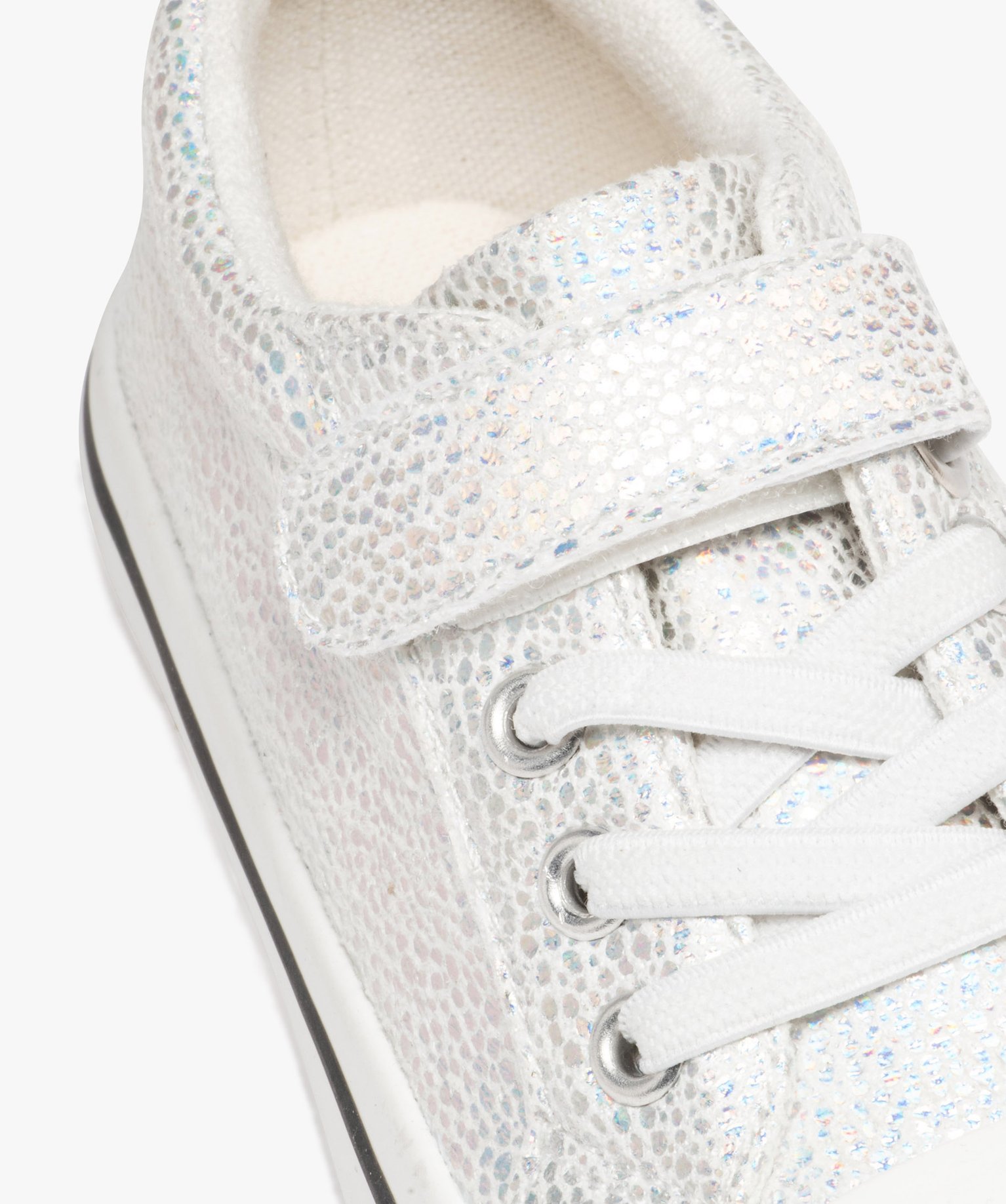 Baskets fille en toile irisée avec semelle à liseré coloré argent | GEMO