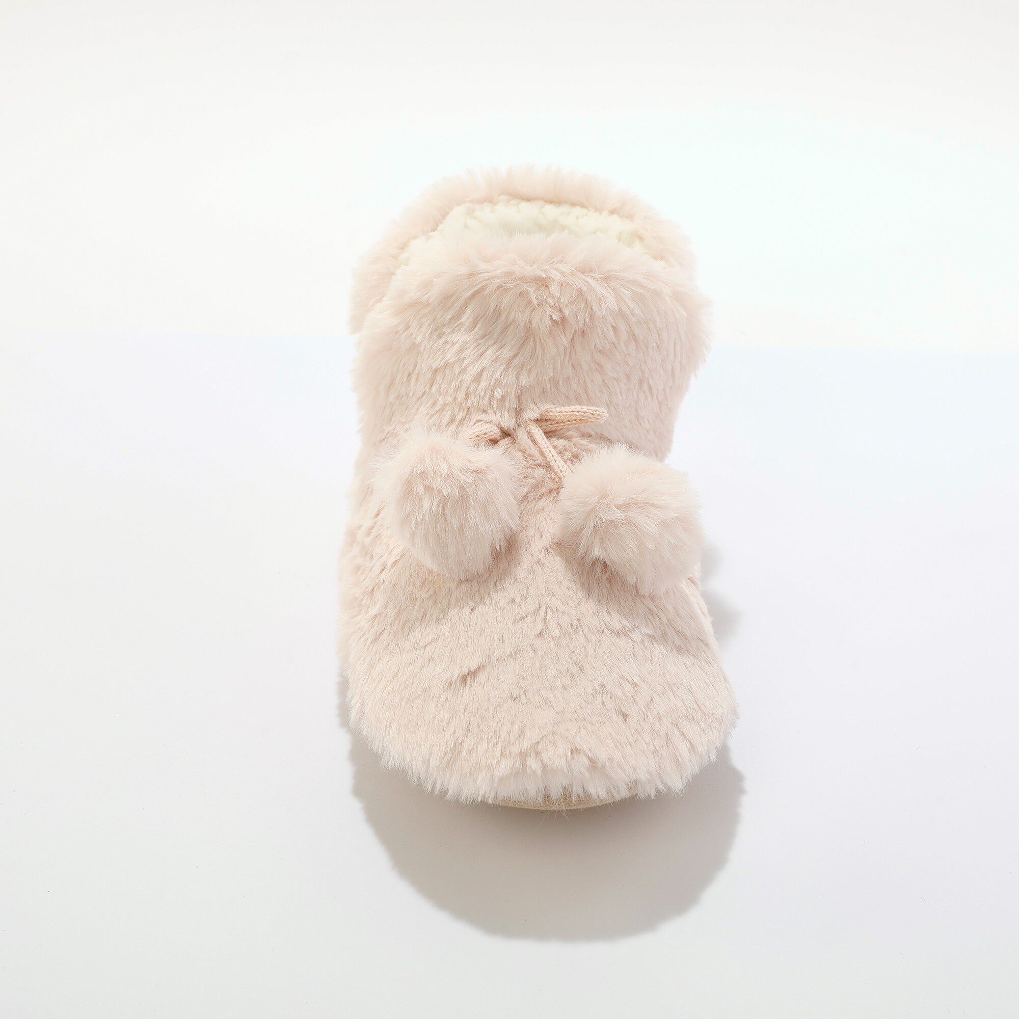 Chaussons forme botillon avec pompons effet fausse fourrure