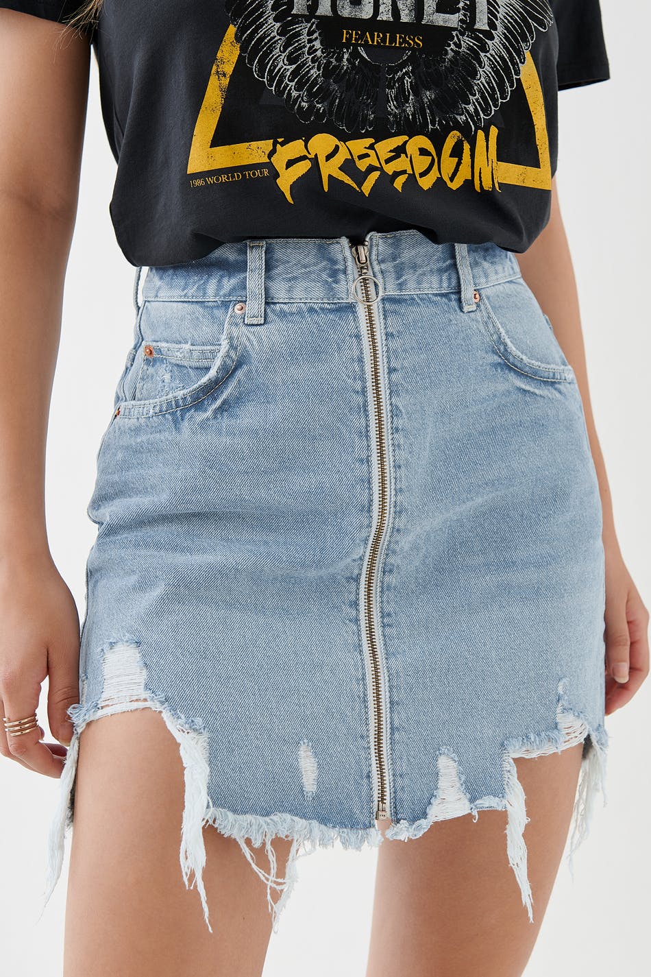 Zip denim skirt