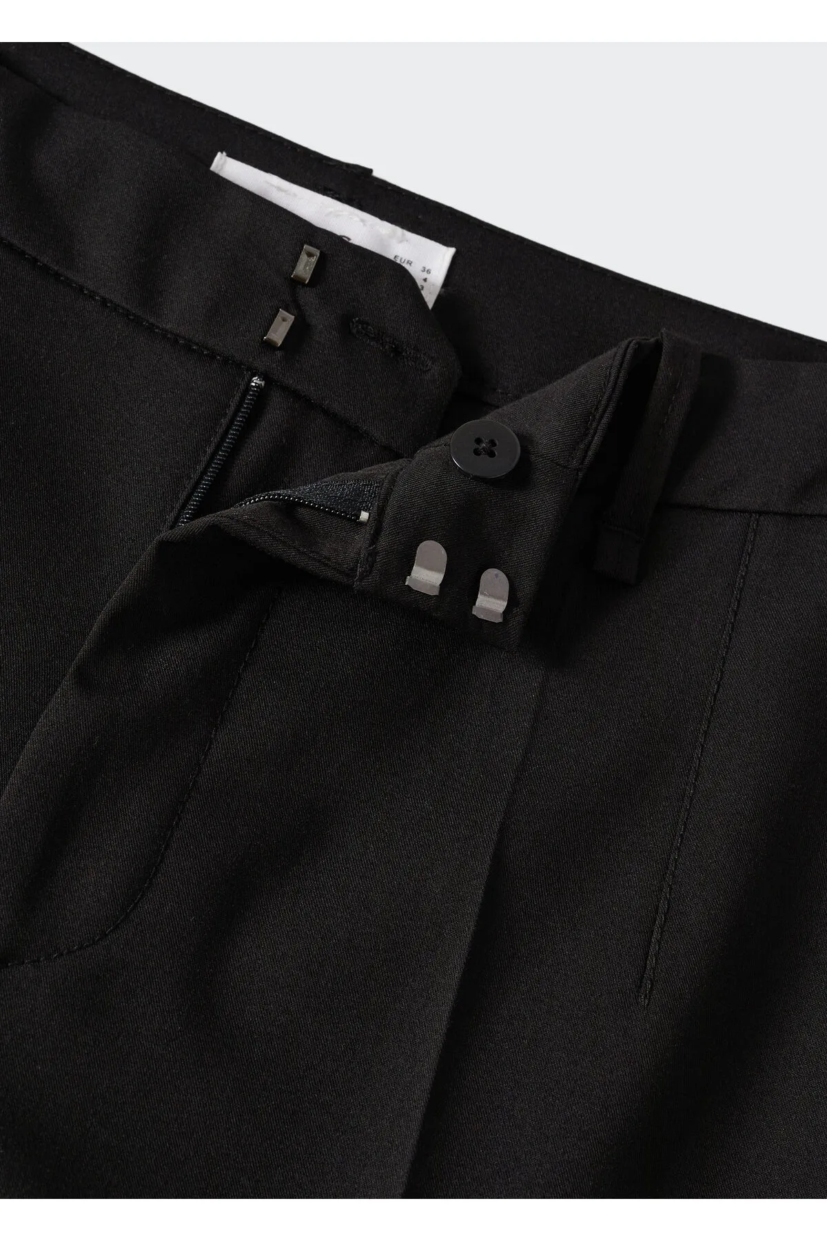 MANGO  Schwarze Damenhose 37084377