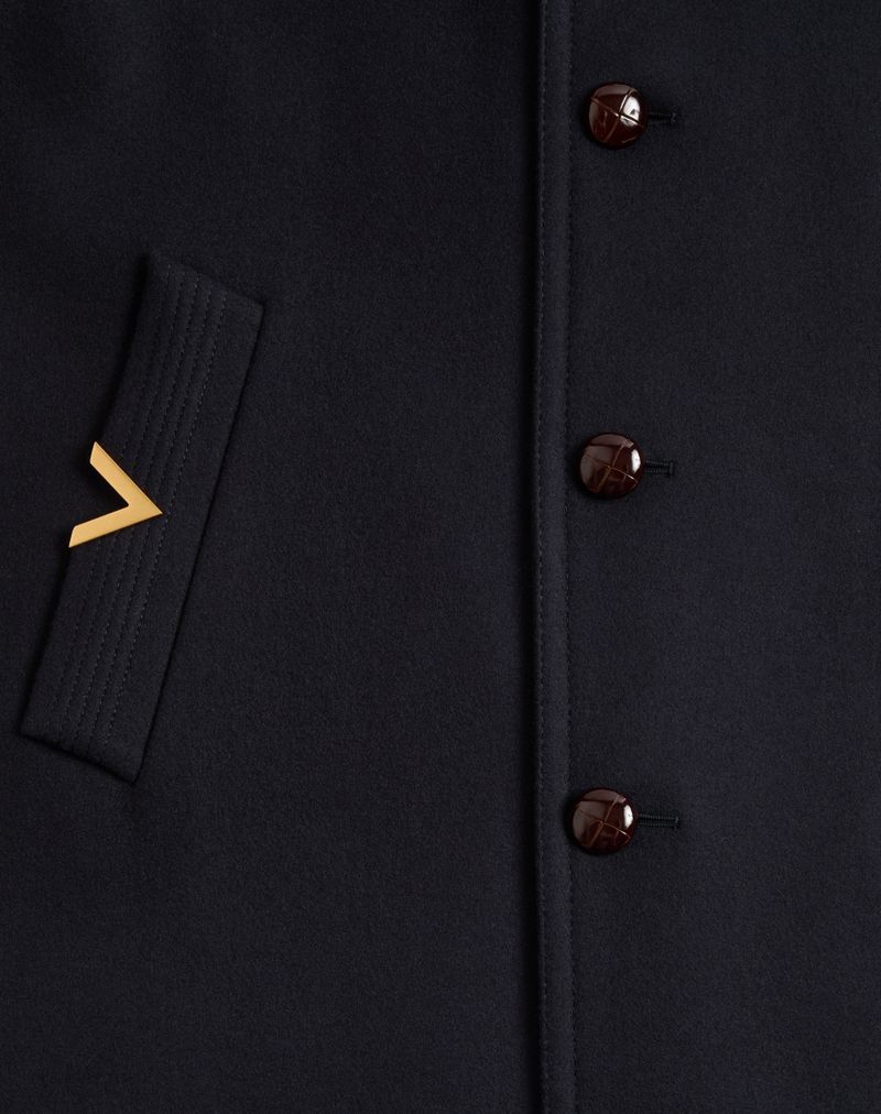 Valentino single-breasted wollen vilten jas met V-gouden zijzakken