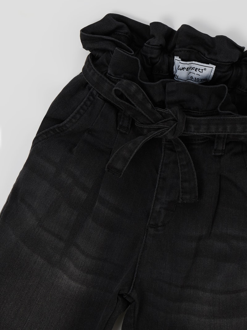 Jeans mit Paperbag-Bund in schwarz