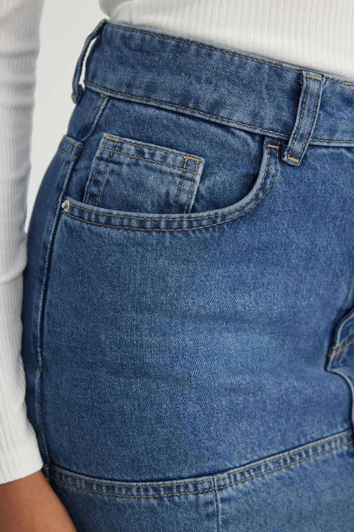 DeFacto  Lang geschnittener Jeans-Midirock B3237ax23wn