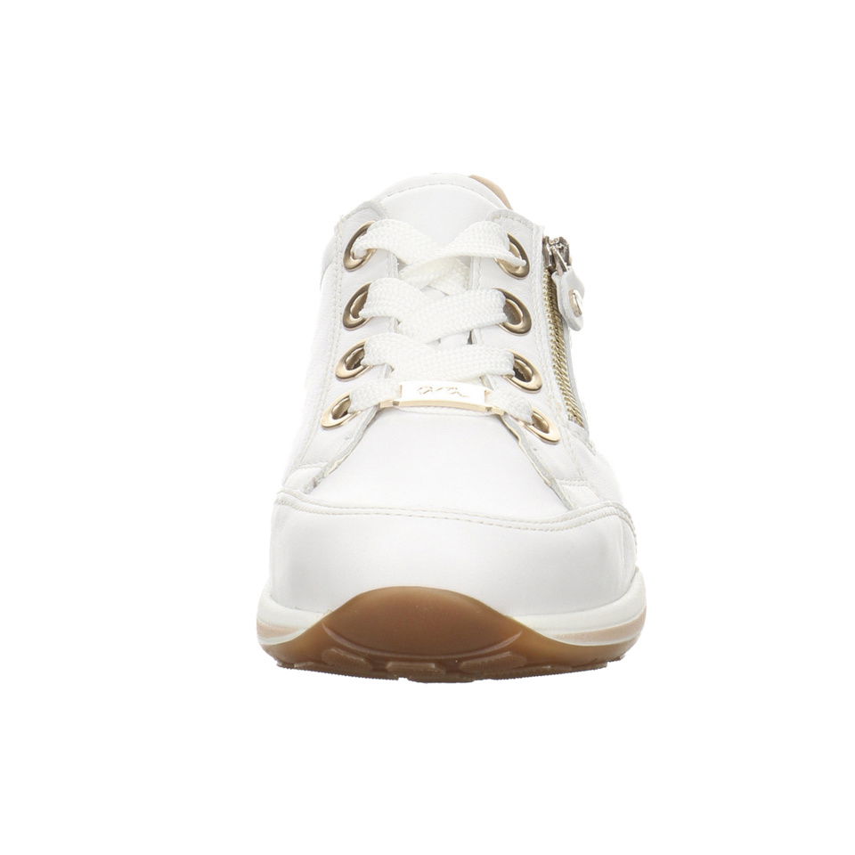ara Osaka Sneaker