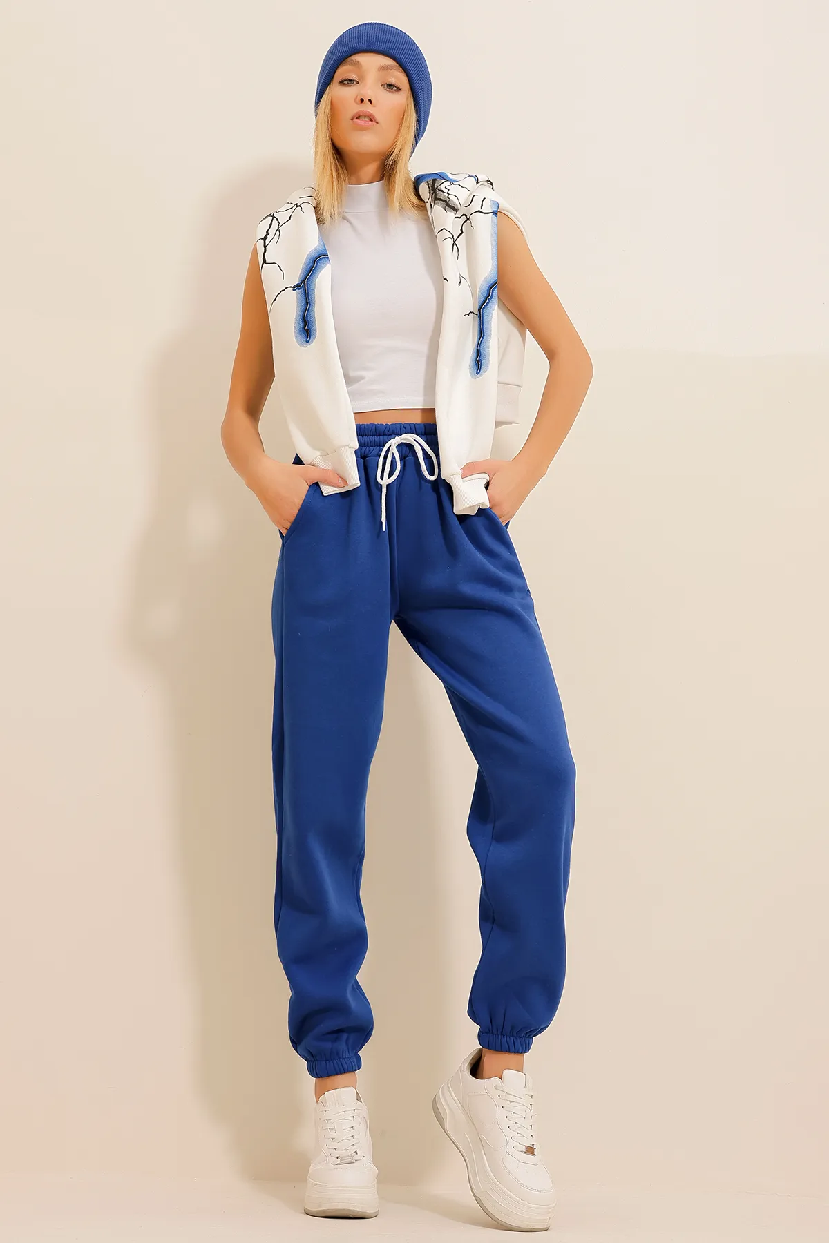 Trend Alaçatı Stili  Saks 3 Thread Raised Jogging-Jogginghose für Damen ALC-X10929