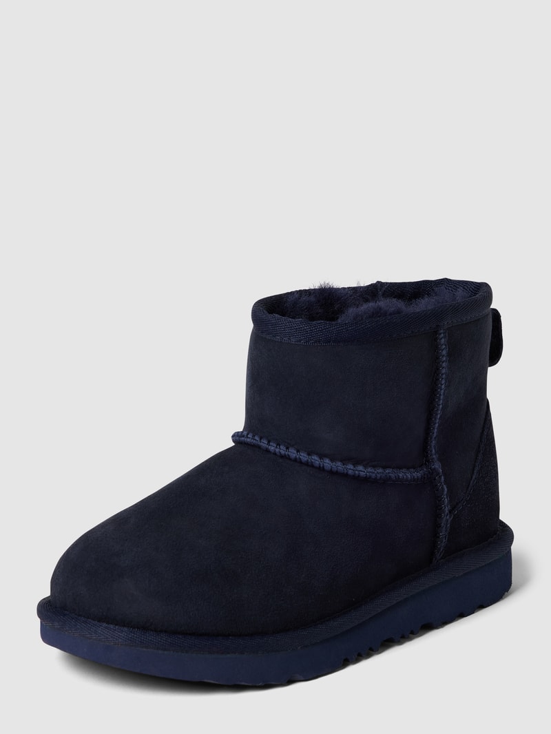 Stiefel mit Futter aus Tierfell in marineblau
