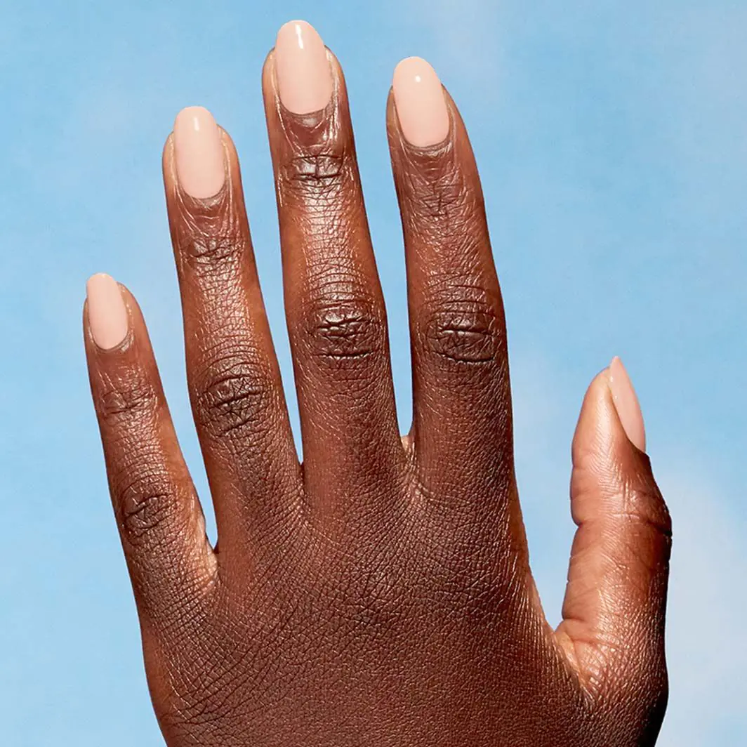 Opi Nature Strong lak za nokte A Clay In The Life 15ml