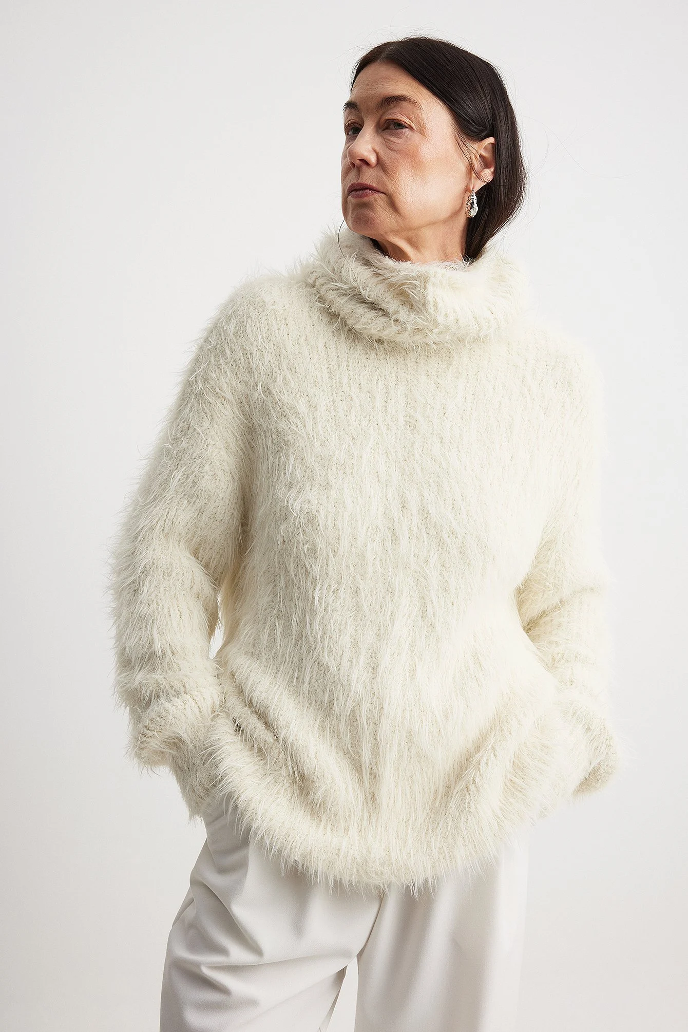 Gestrickter Oversize-Rollkragenpullover