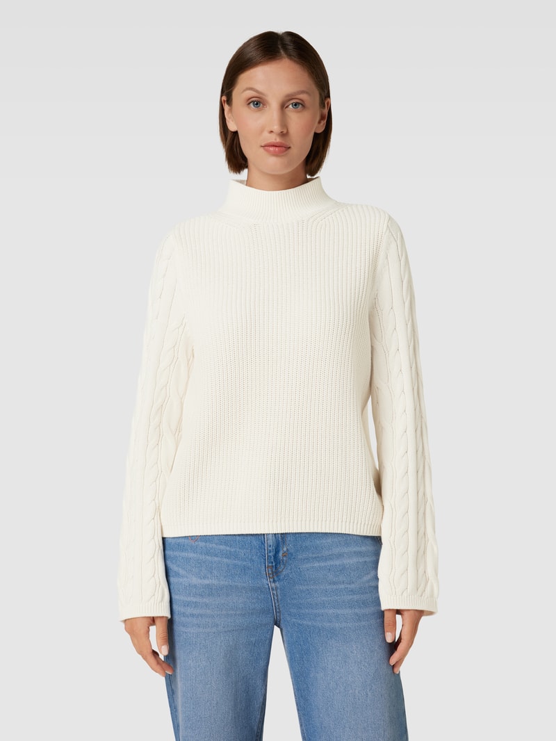 Strickpullover mit Stehkragen in ecru
