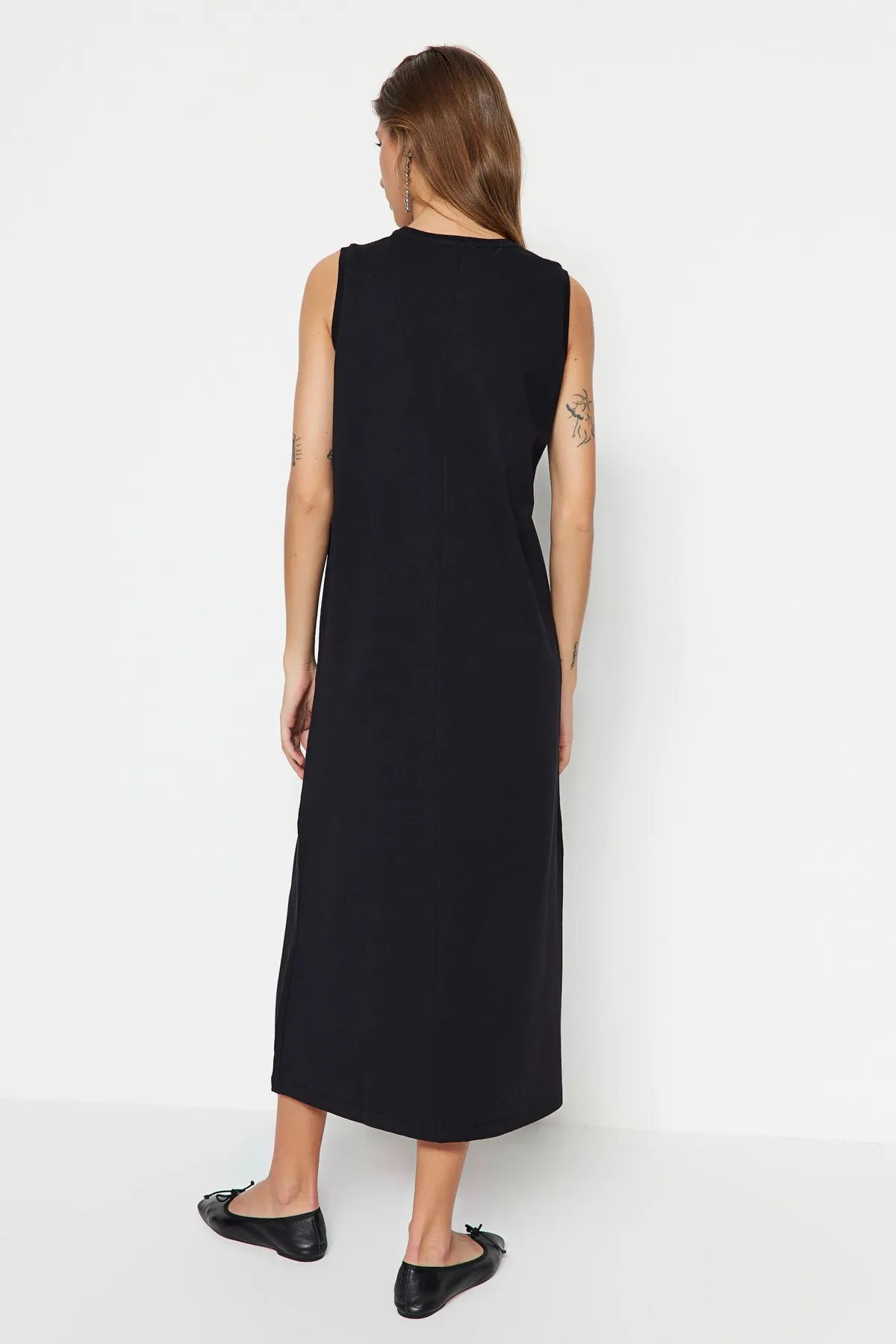 Trendyol Modest  Schwarzes ärmelloses Dessous-Strickkleid TCTSS23EB00362