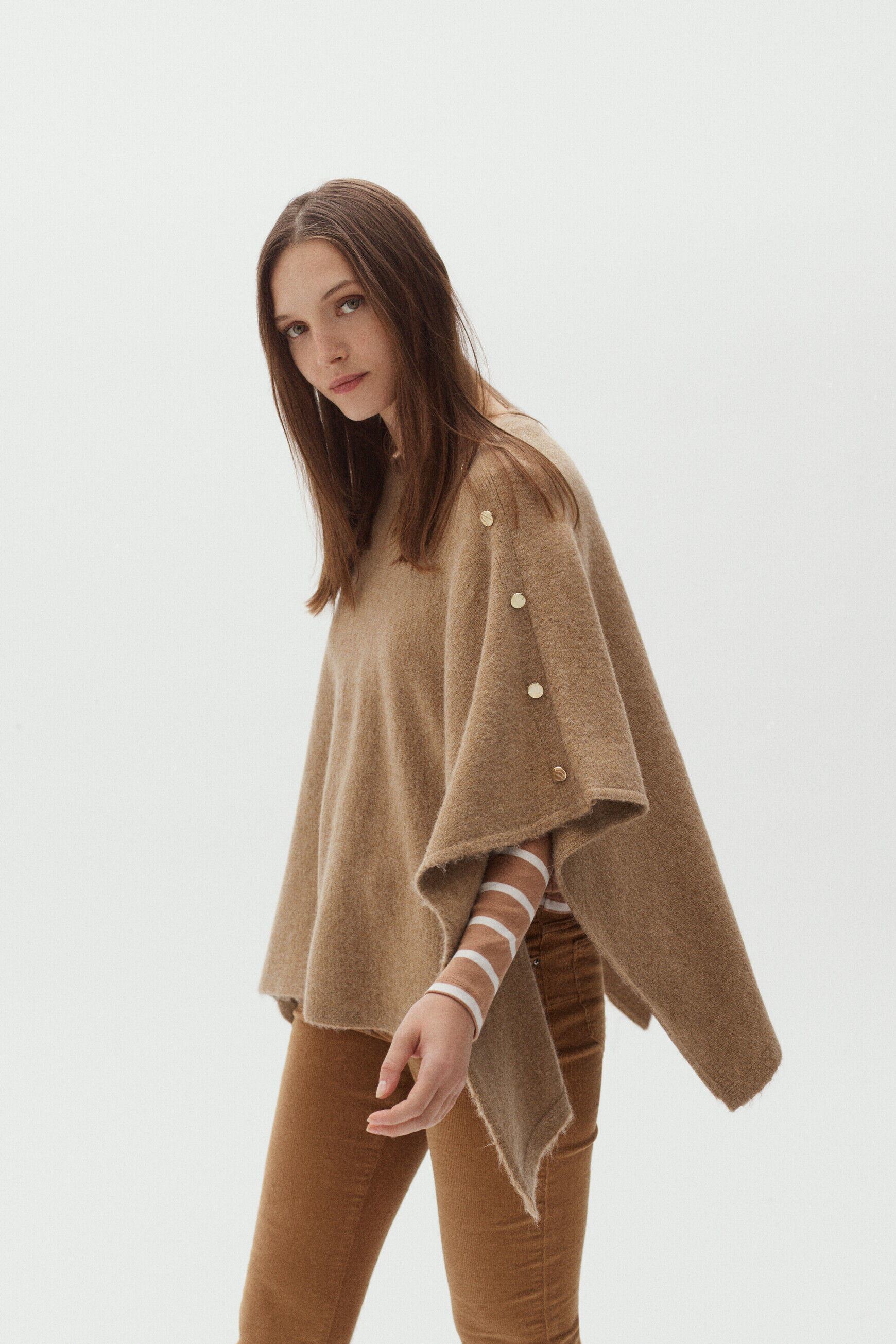 poncho lisa b camel femme