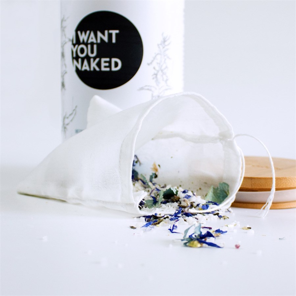 I WANT YOU NAKED Sel de mer, Ortie & Gingembre Sel de mer, Ortie & Gingembre Gel douche