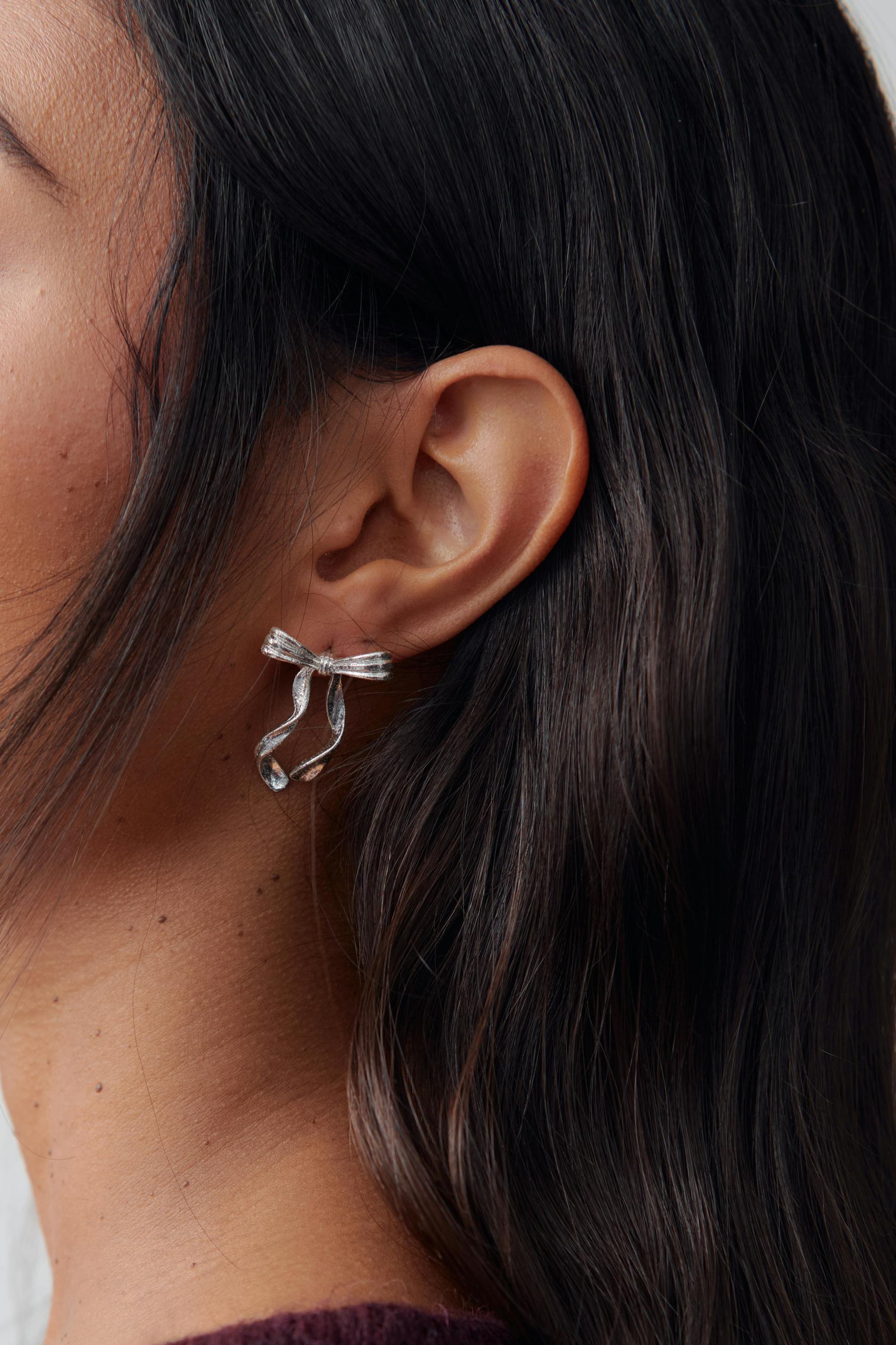 Bow earrings