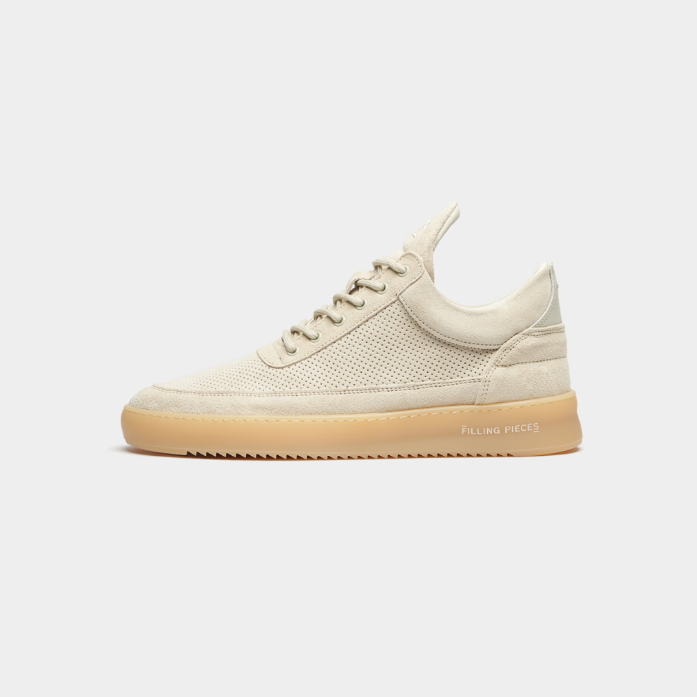 Filling Pieces Low Top Perforated Suede 10122791890 / weiss