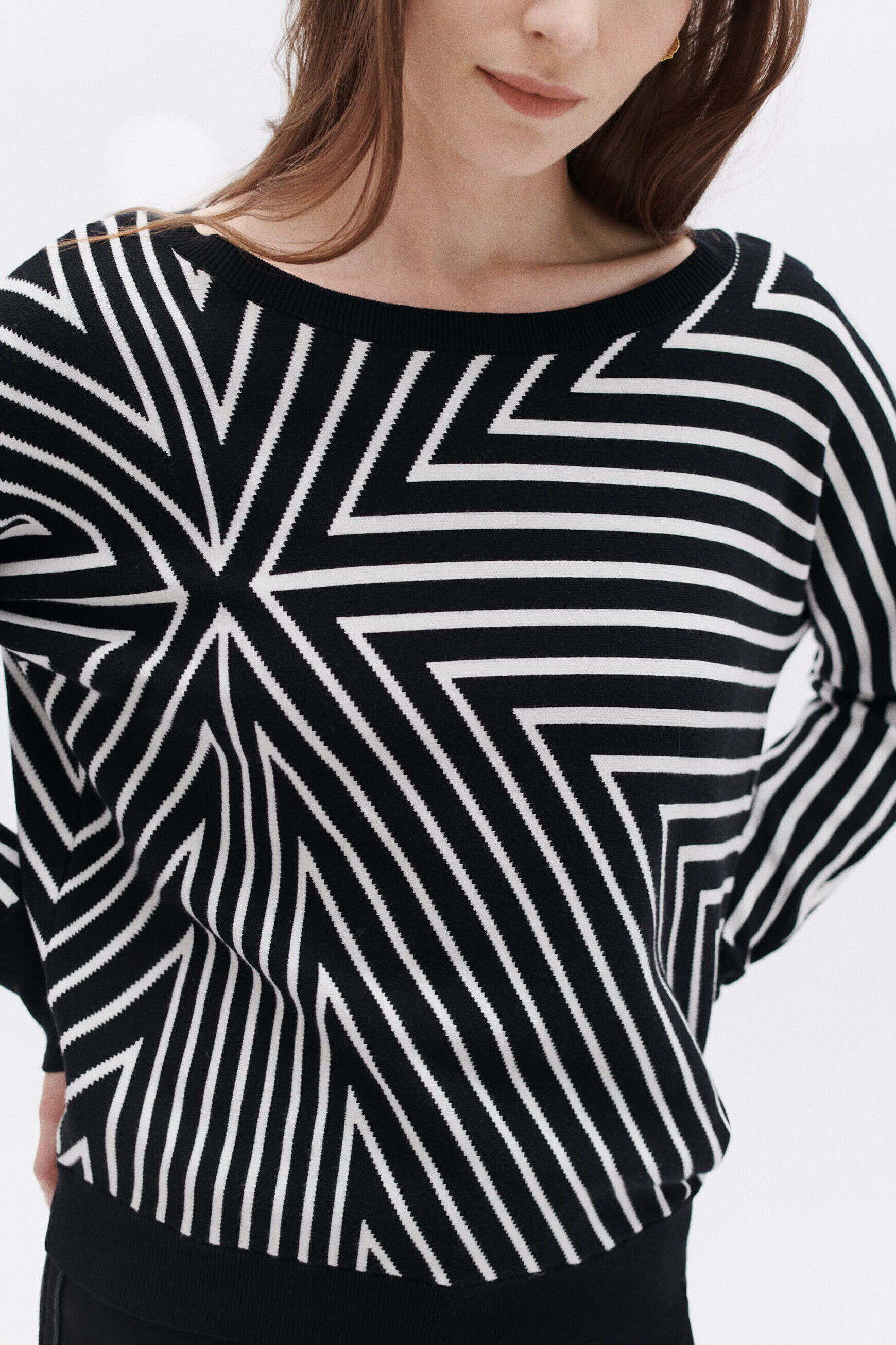 Pull malone noir femme