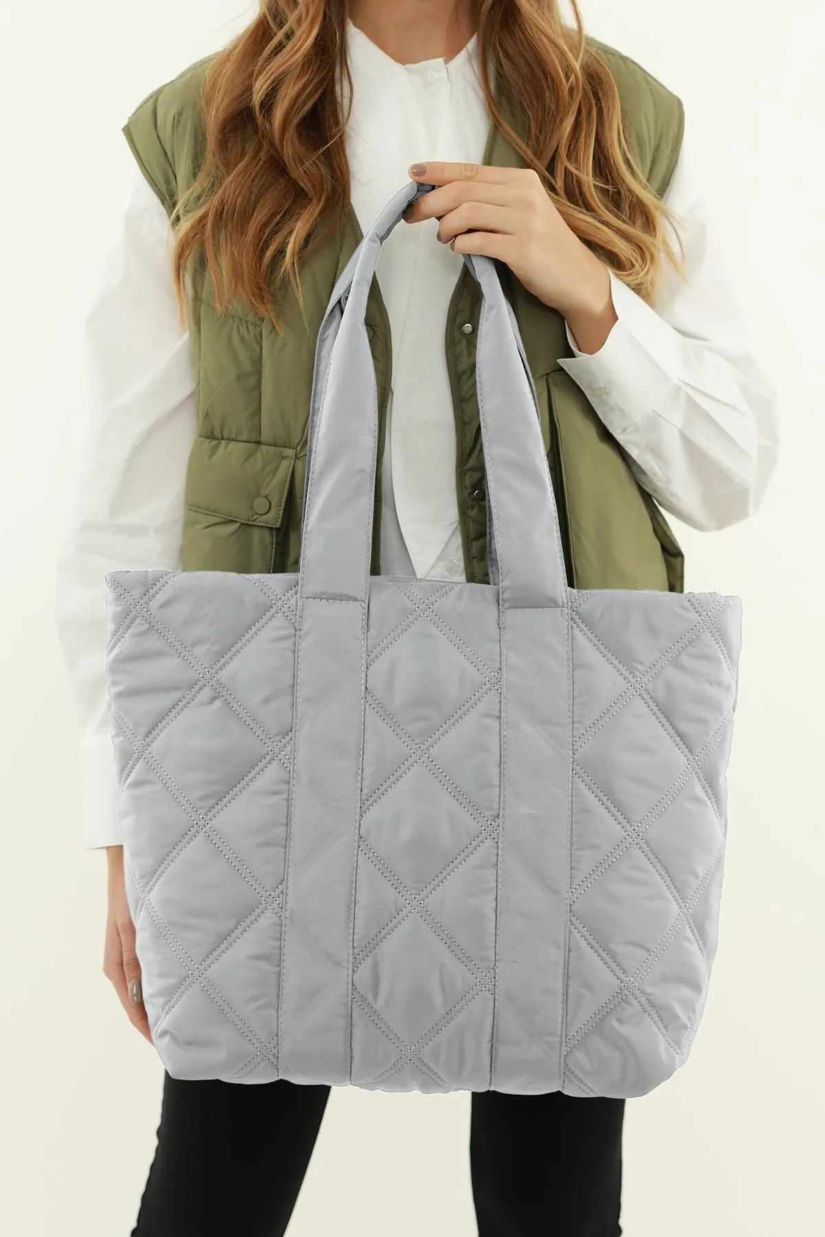 Madamra  Hellgraue Damen-Pufftasche mit Steppmuster
