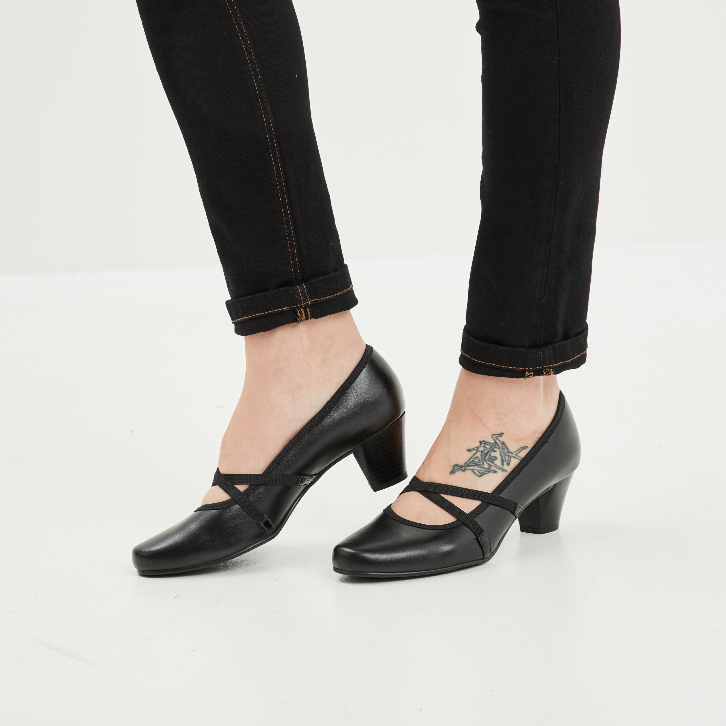 Escarpins confort à talons en cuir noir femme | La Halle