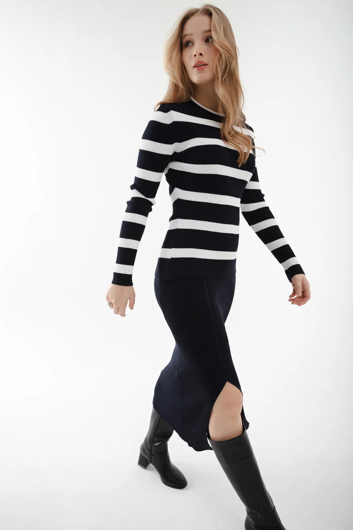 Lafaba  Schwarz gestreiftes Strickset für Damen