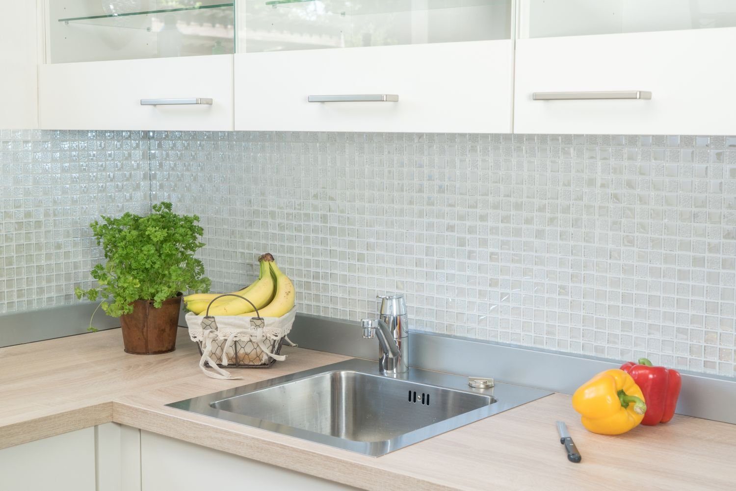 Mosani Mosaikfliesen Glasmosaik Crystal Mosaikfliesen weiß glänzend / 10 Matten
