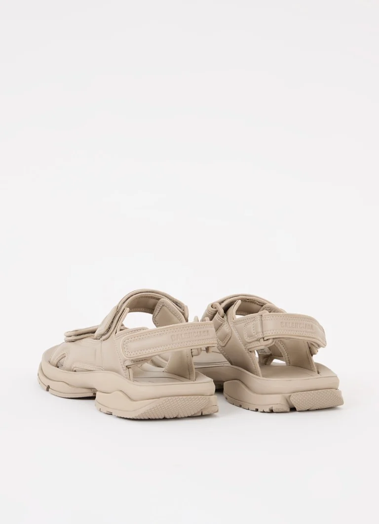 Balenciaga Tourist -sandaalit logolla