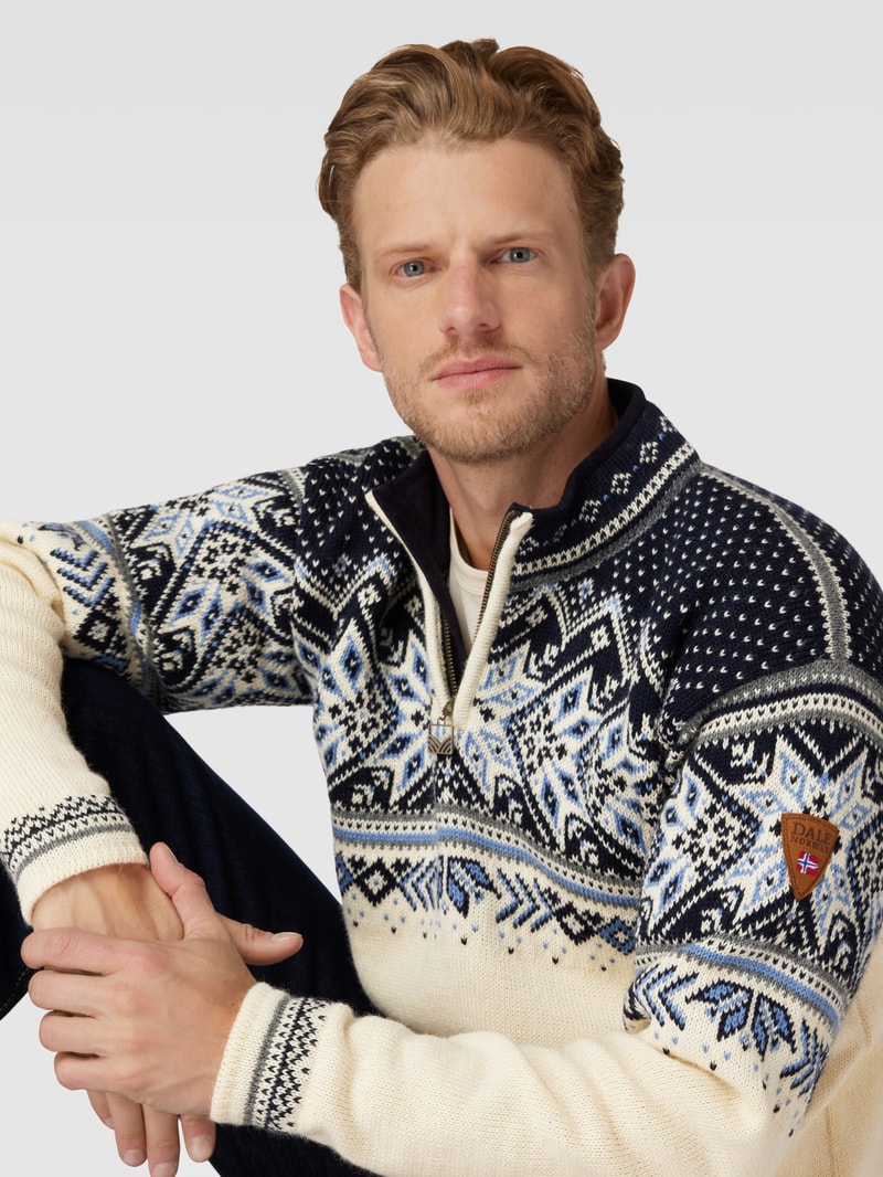 Strickpullover mit kurzem Reißverschluss Modell 'Vail' in offwhite