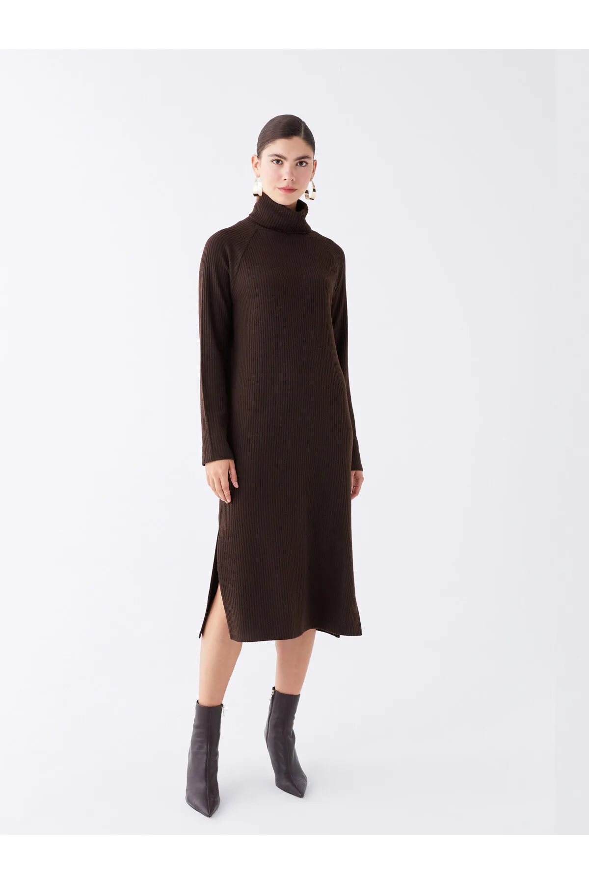 LC Waikiki  Einfarbiges langärmliges Damen-Strickkleid mit Rollkragen