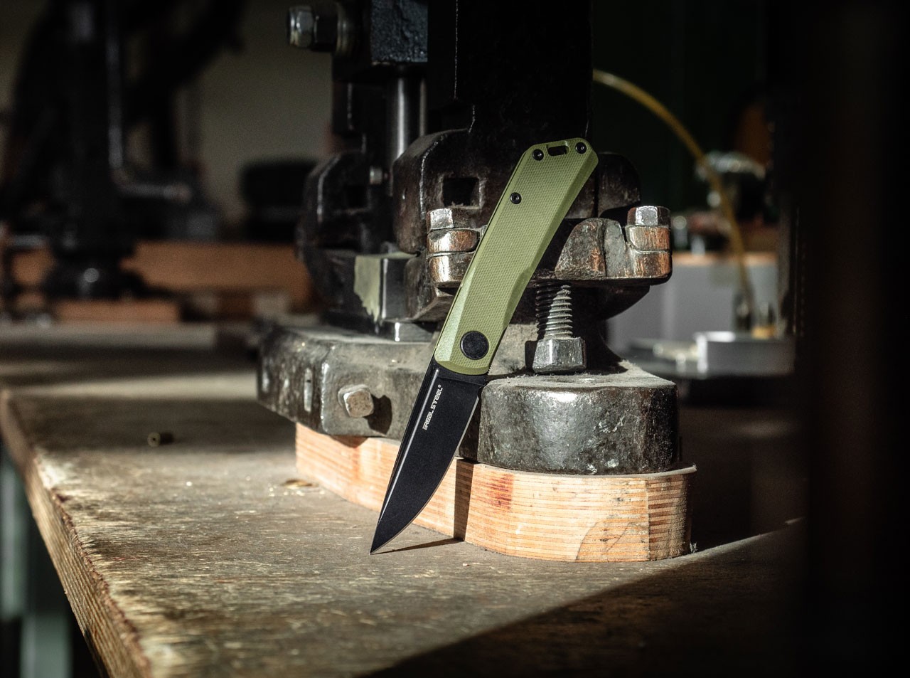 Luna G10 OD Green