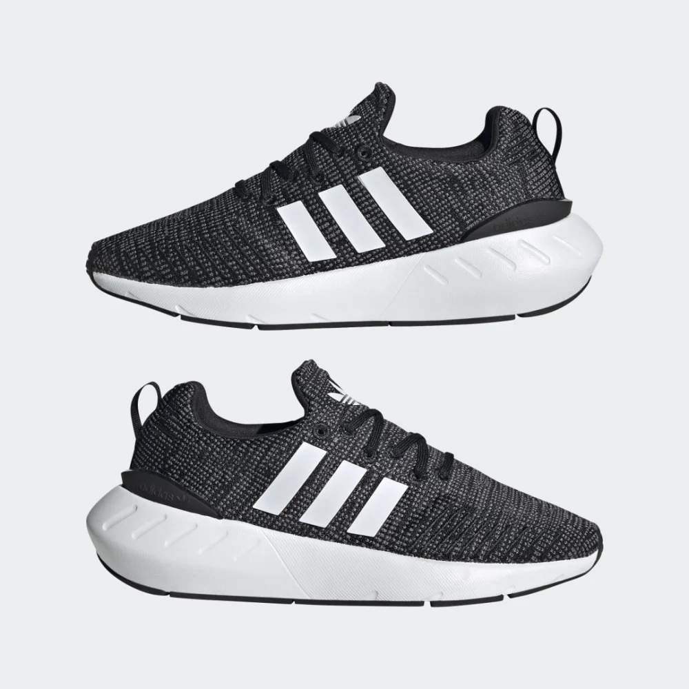 adidas Swift Run 22 GW8176 / schwarz