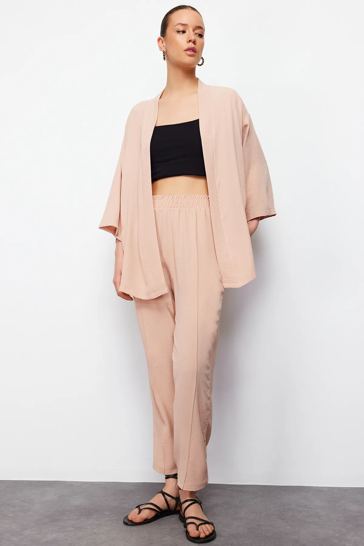 Trendyol Collection  Steingewebtes Kimono-Hosen-Bottom-Top-Set TWOSS24AU00037