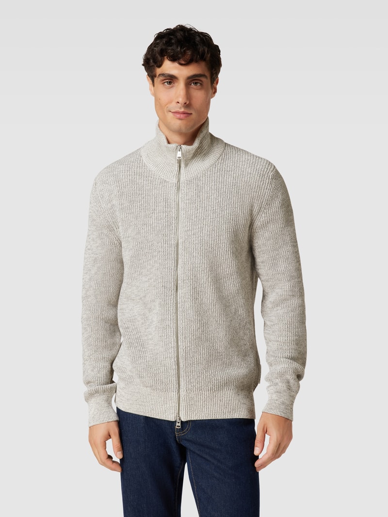 Strickjacke mit Stehkragen in sand