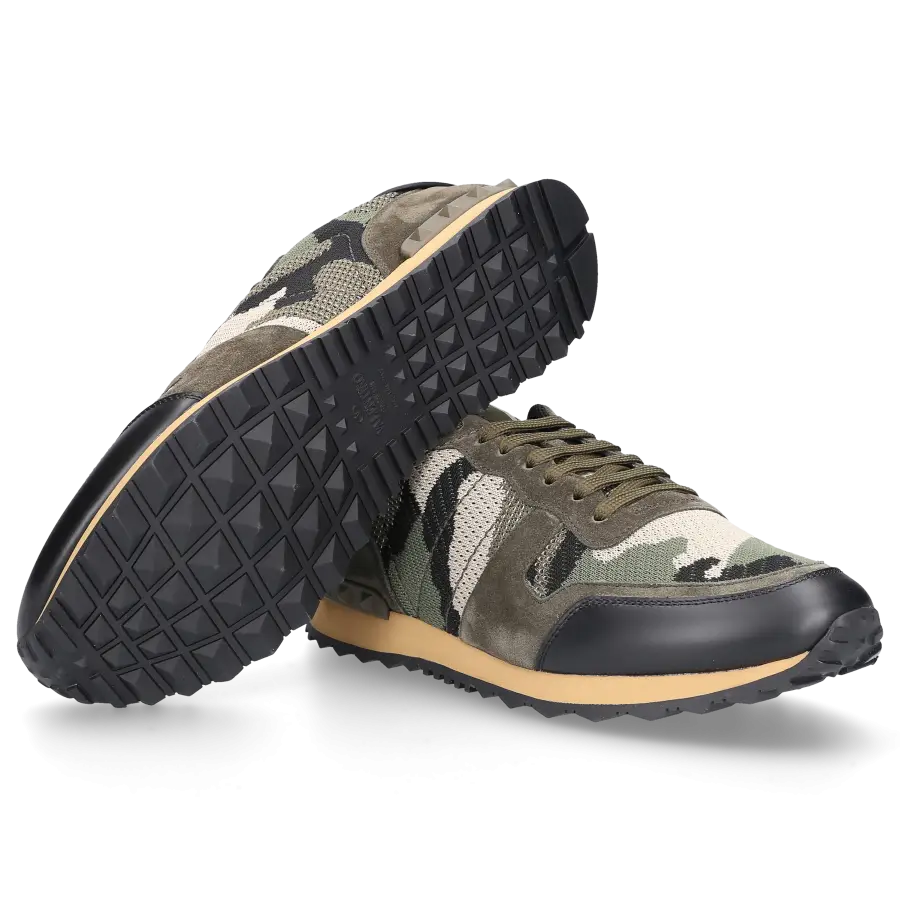 Valentino Garavani - Sneaker low ROCKRUNNER Veloursleder - oliv