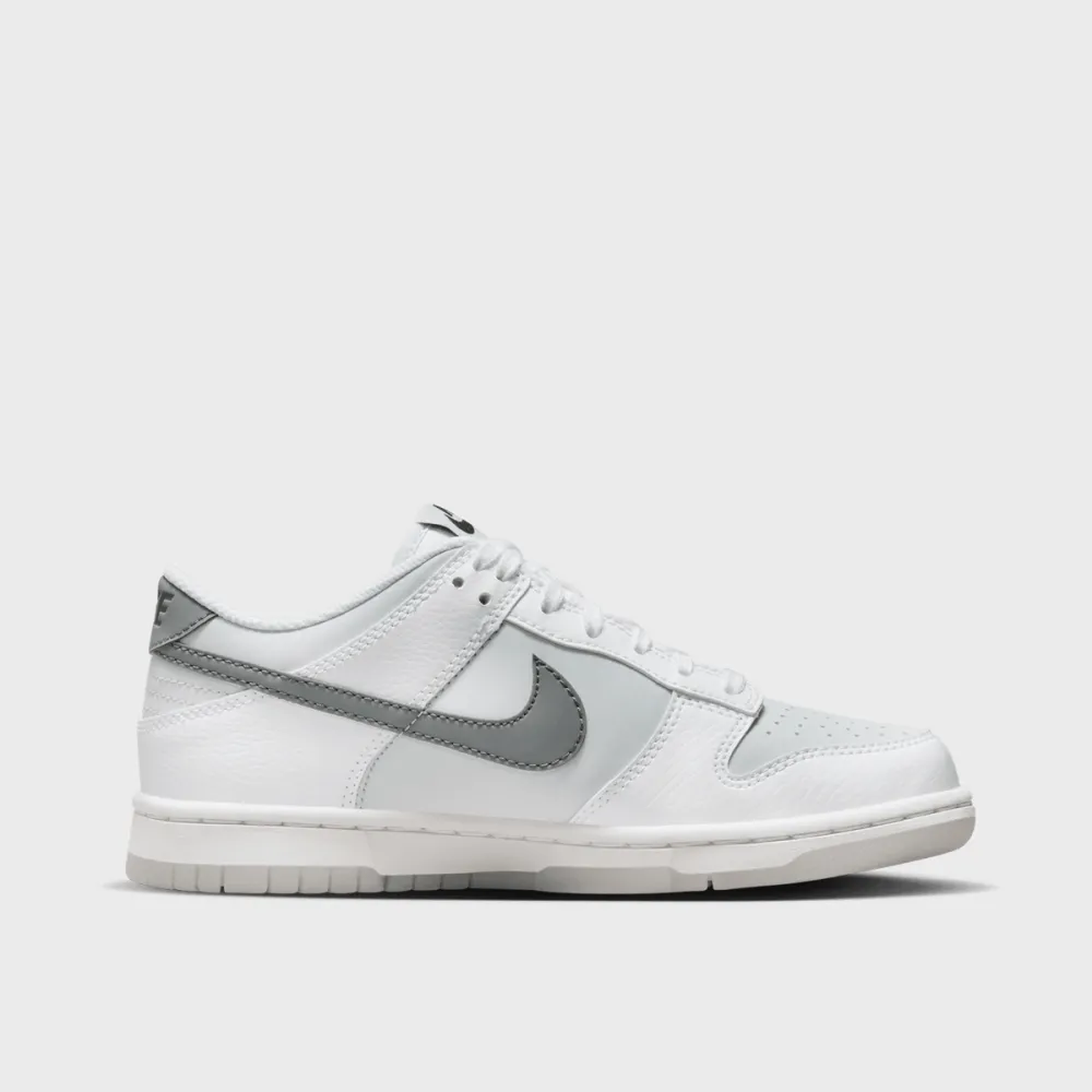 Nike Dunk Low GS FV0365-100 / weiss