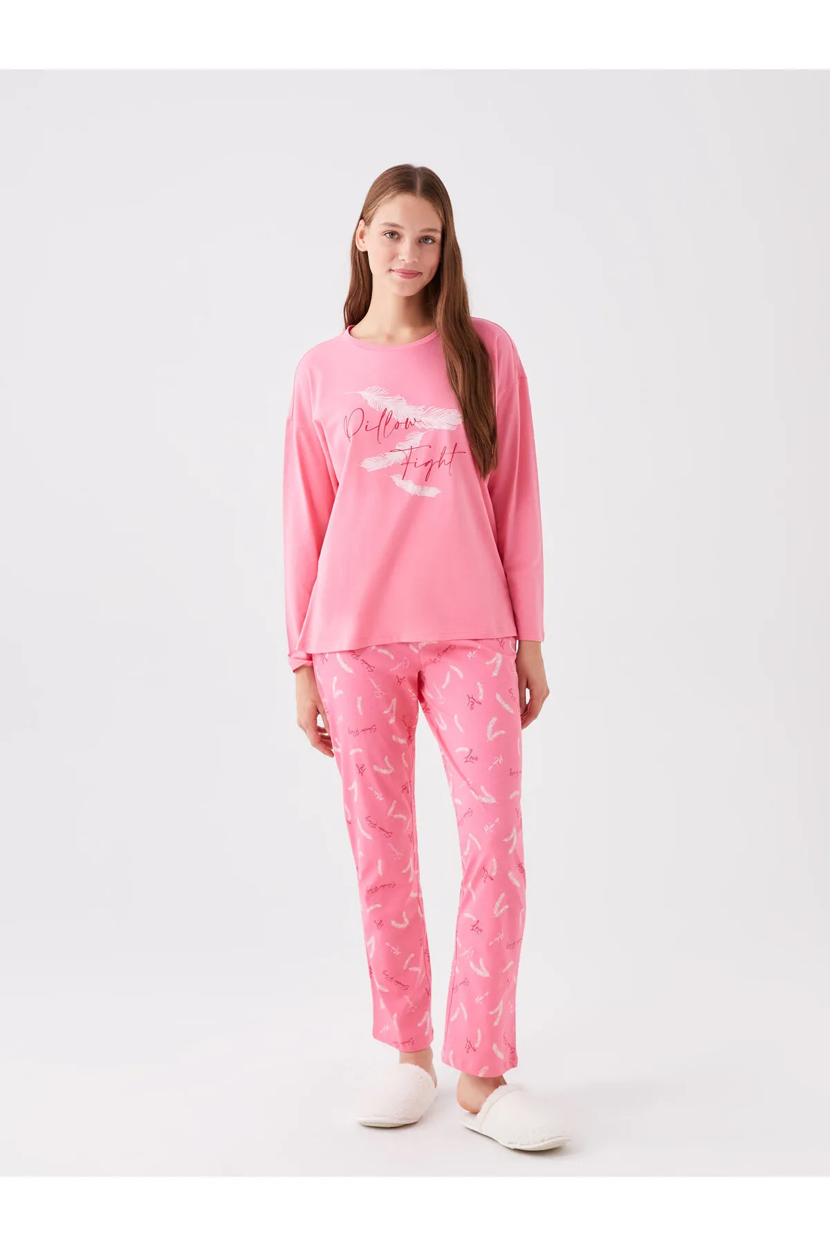 LC Waikiki  Bedrucktes Langarm-Damenpyjama-Set mit Rundhalsausschnitt