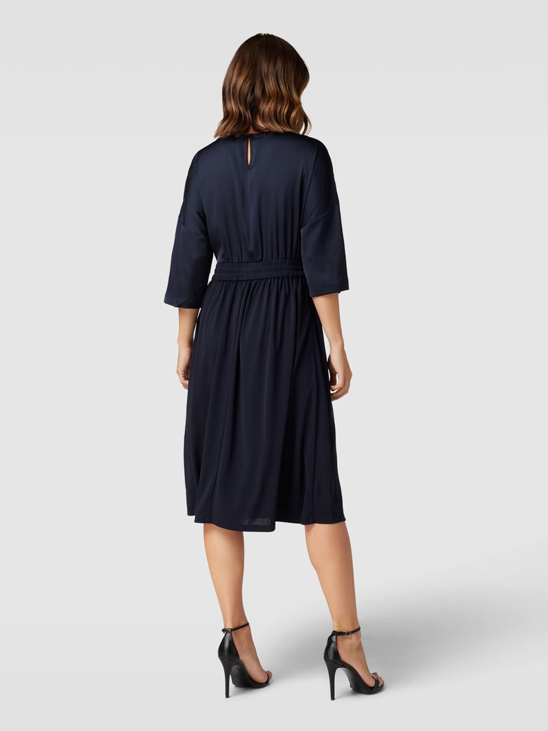 Midikleid mit Rundhalsausschnitt in marineblau