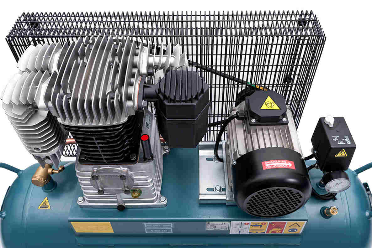 Kompresor Airpress 36512-N K100-450 s pohonom klinovým remeňom 400 voltov