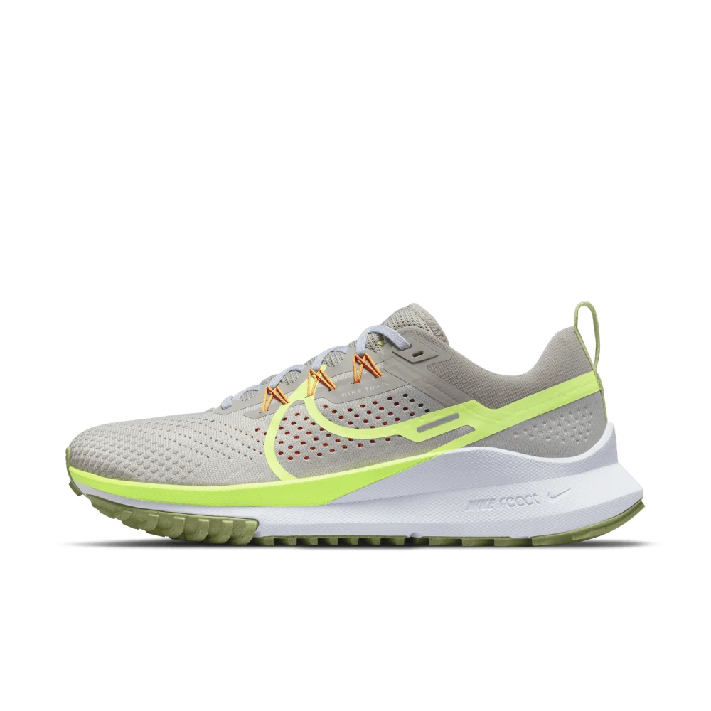 Nike React Pegasus Trail 4 DJ6158-002 / grau