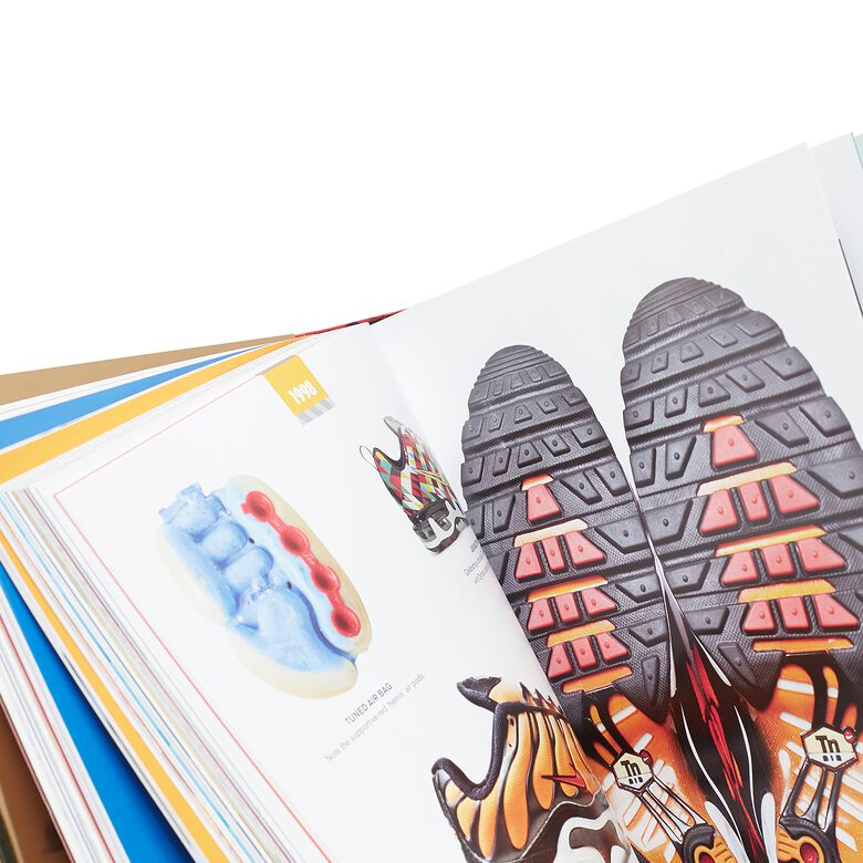 Taschen The Ultimate Sneaker Book multi