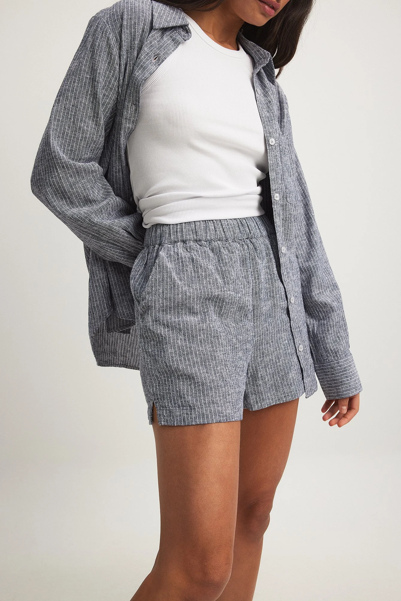 Shorts aus Leinen-Mix mit elastischem Bund