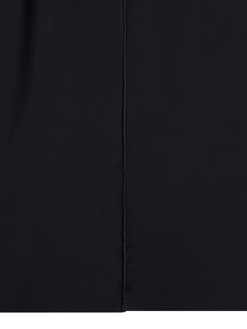 Top mit Stretch-Anteil in schwarz
