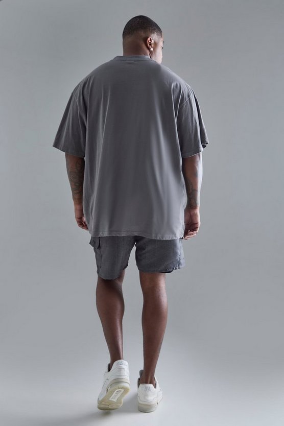 Plus strukturierte Cargo-Shorts mit elastischem Bund